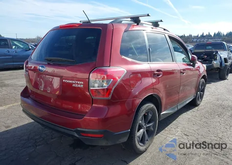 2014 Subaru Forester 2.5I Premium z USA, uszkodzony, nr VIN JF2SJAEC6EH530787